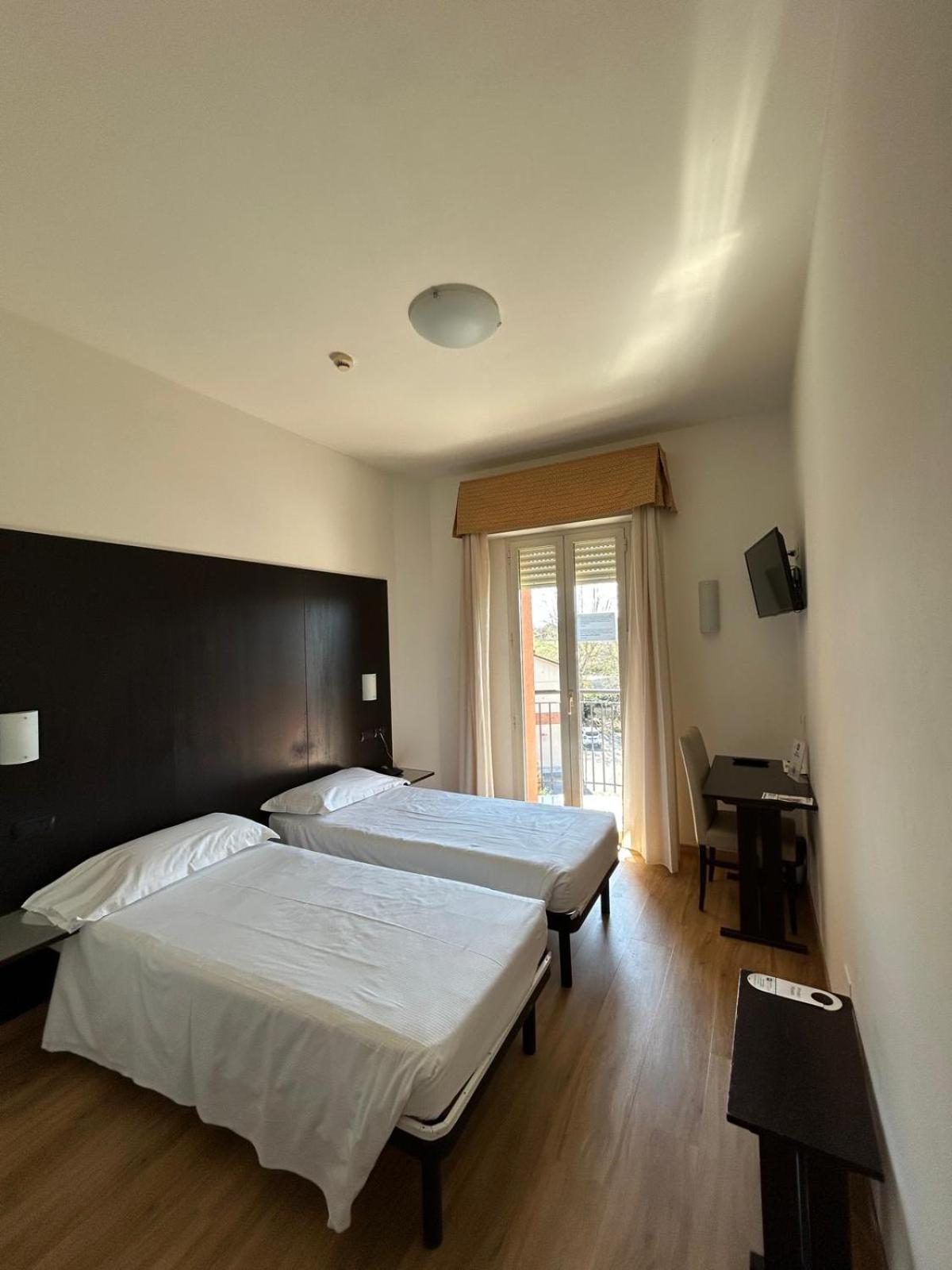 Best Western Cesena Hotel Экстерьер фото
