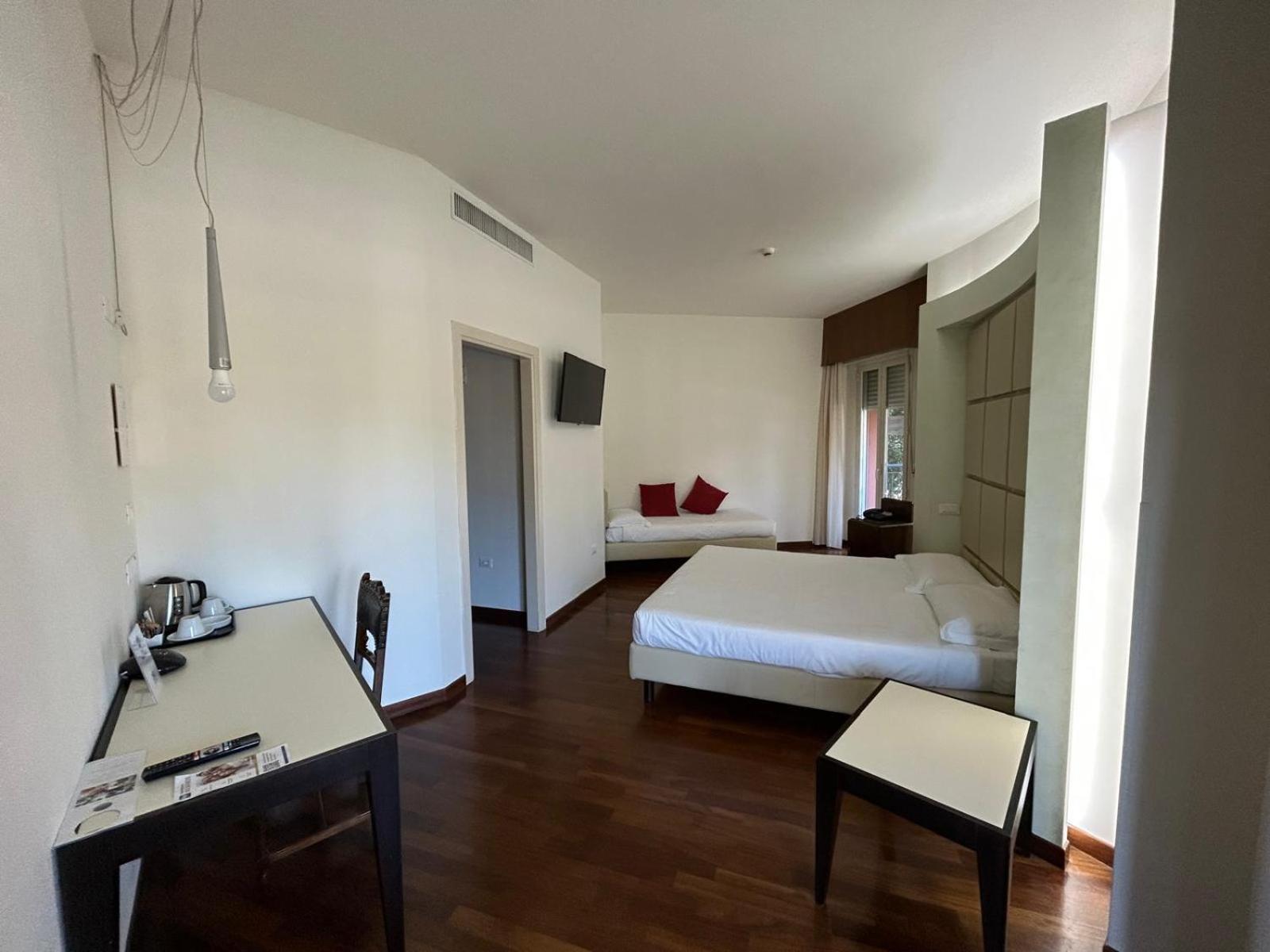 Best Western Cesena Hotel Экстерьер фото